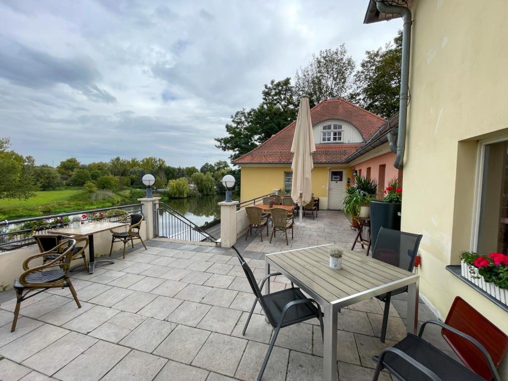 Pension Bootshaus Weissenfels Exterior photo