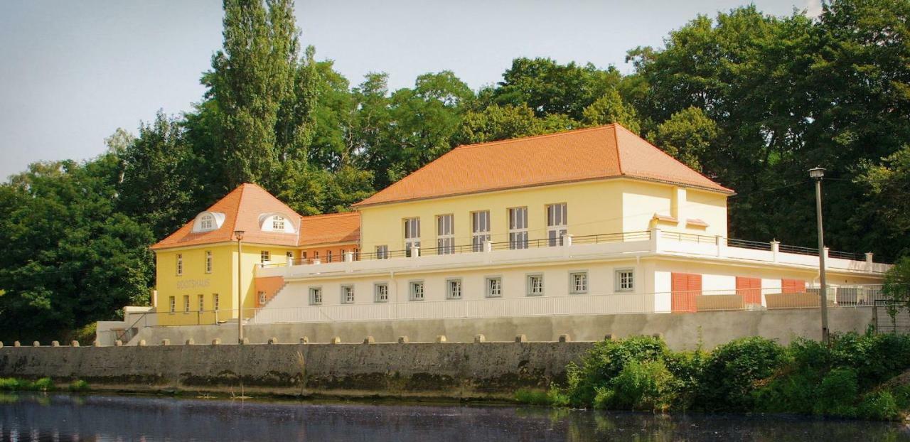 Pension Bootshaus Hotel Weissenfels Exterior photo